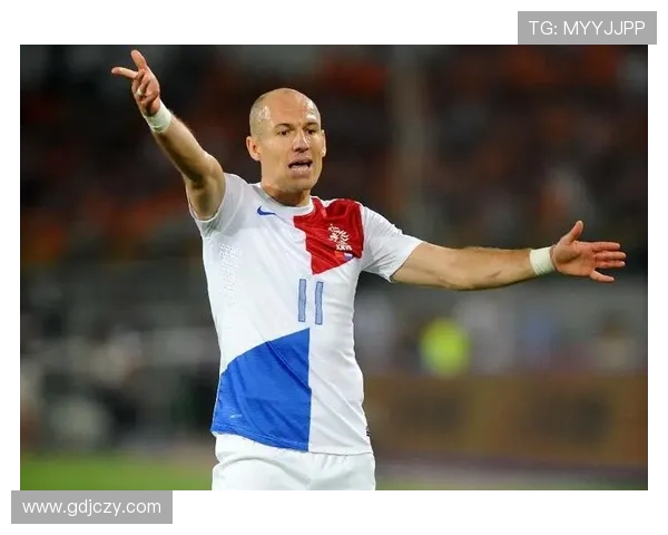 马尔穆什闪耀全场进球助攻完美演绎7次过人对抗能力超群